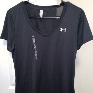 Black under armour shirt
